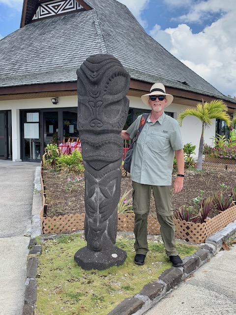 Jack and Airport tiki on budget Bora bora trip