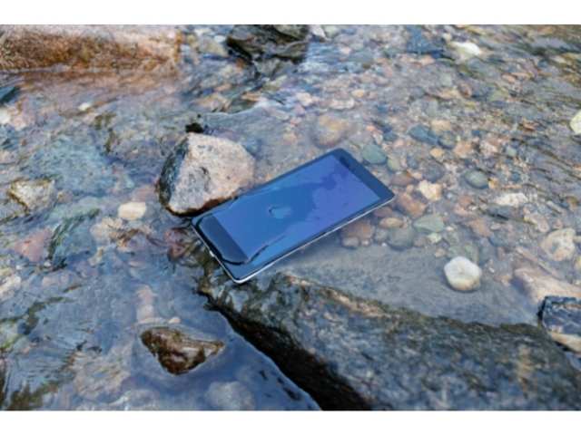 Cell phone in the water 