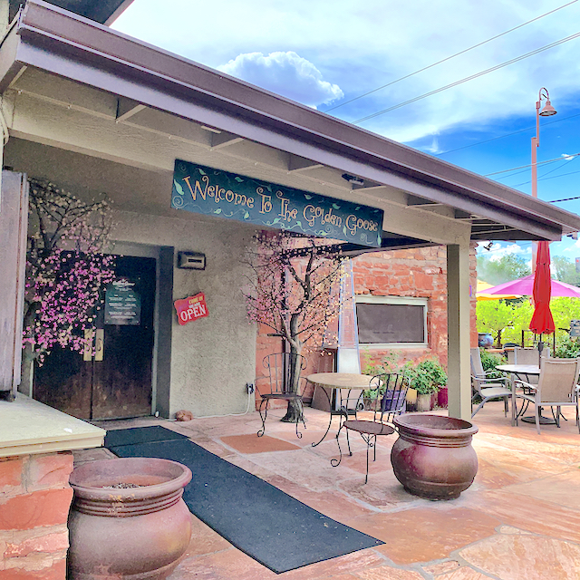 Picture of the front of dog friendly sedona lunch spot the Golden Goose 