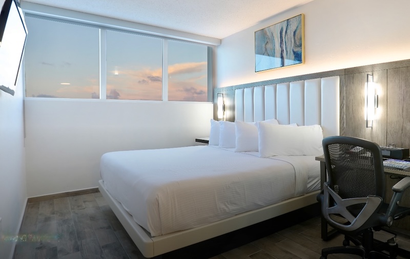 Ssan Juan Airport Hotel San Juan Puerto Rico King size room